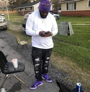 Meet your Posher, Damien